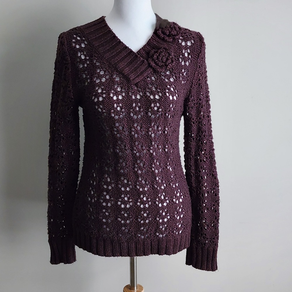 Crochet Knit Sweater Womens Small Aubergine Rosette Cottagecore Earthy Forest